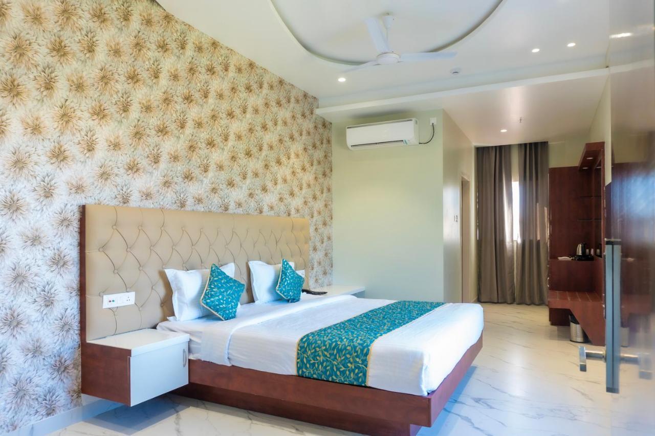 The Kamoda Resort Ambikāpur Eksteriør bilde